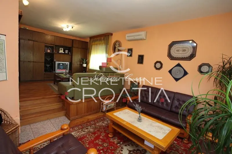 House - Lepoglava, 250m2