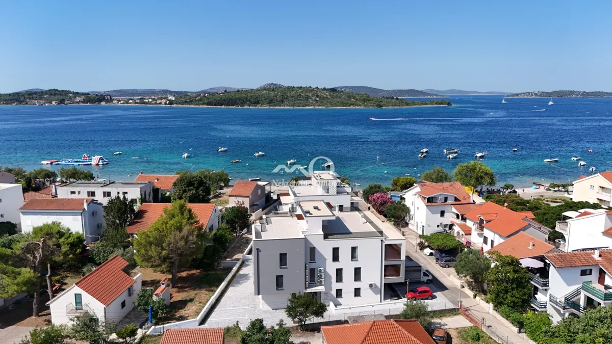 Poslovni Prostor - Vodice, 92.61m2