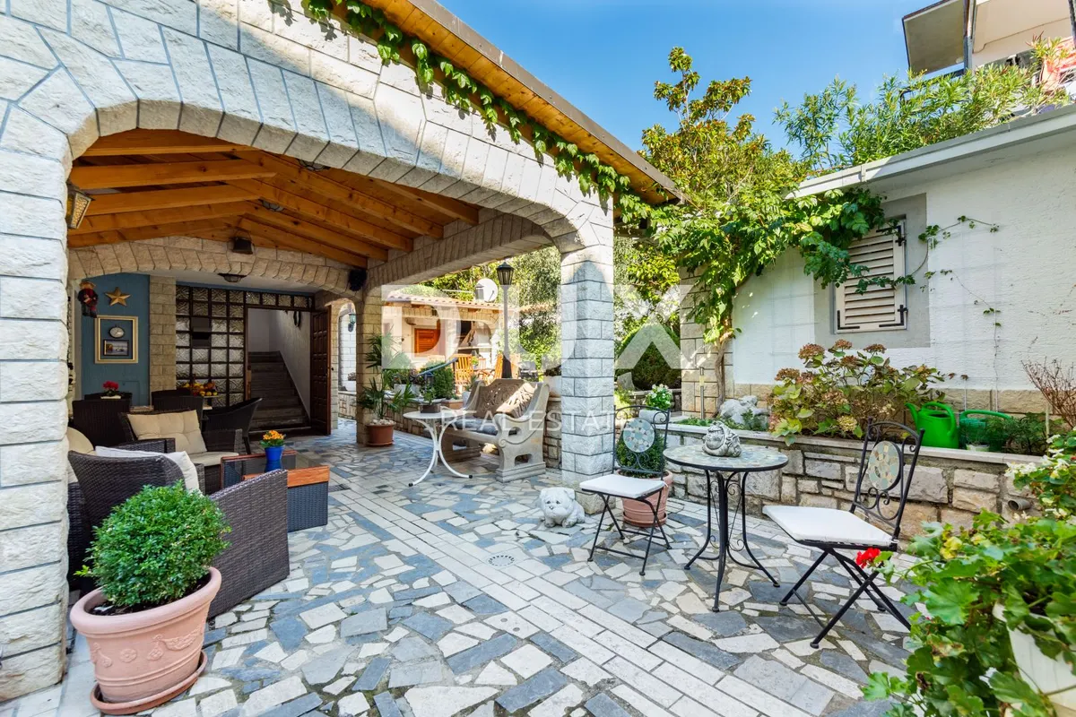 Kuća - Crikvenica, 431m2
