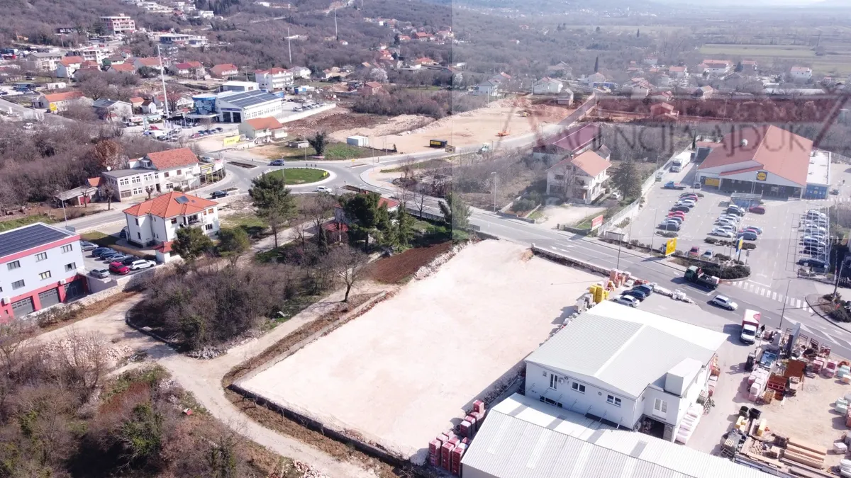 Land - Imotski, 2149m2