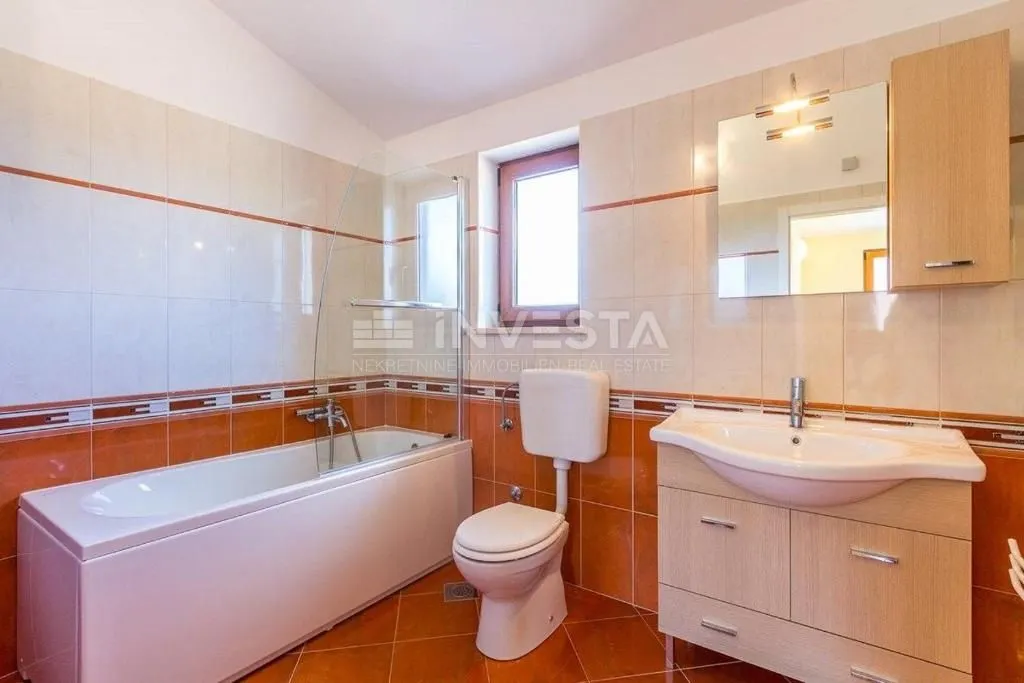 Kuća - Tinjan, 140m2