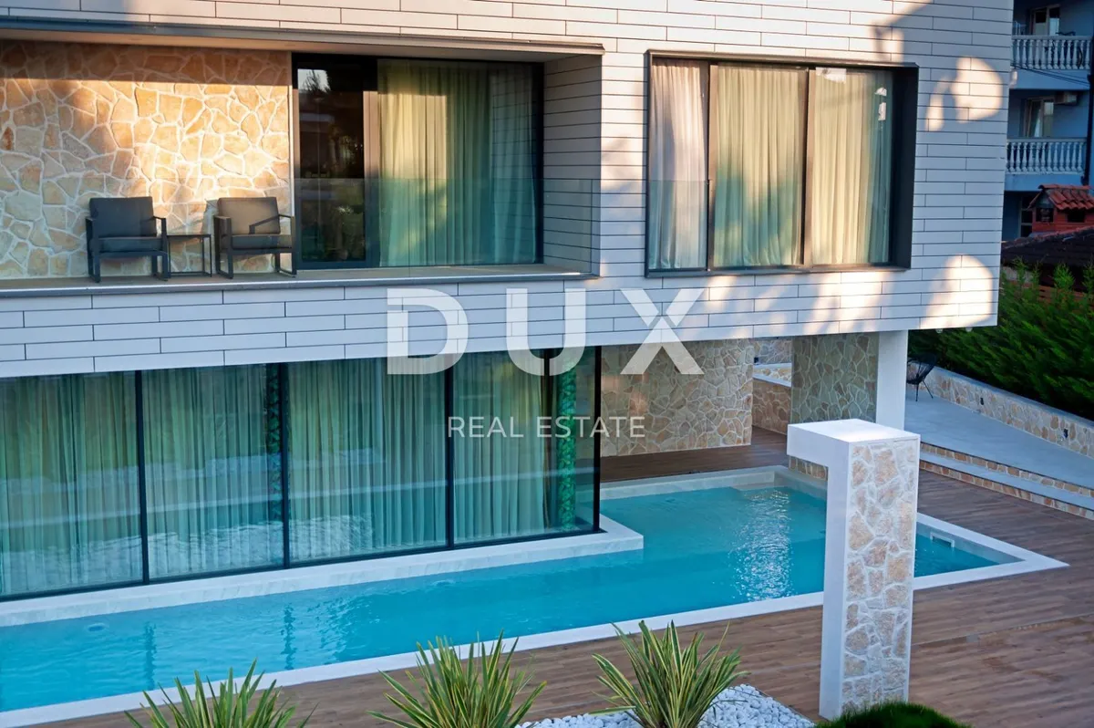 Kuća - Poreč, 320m2