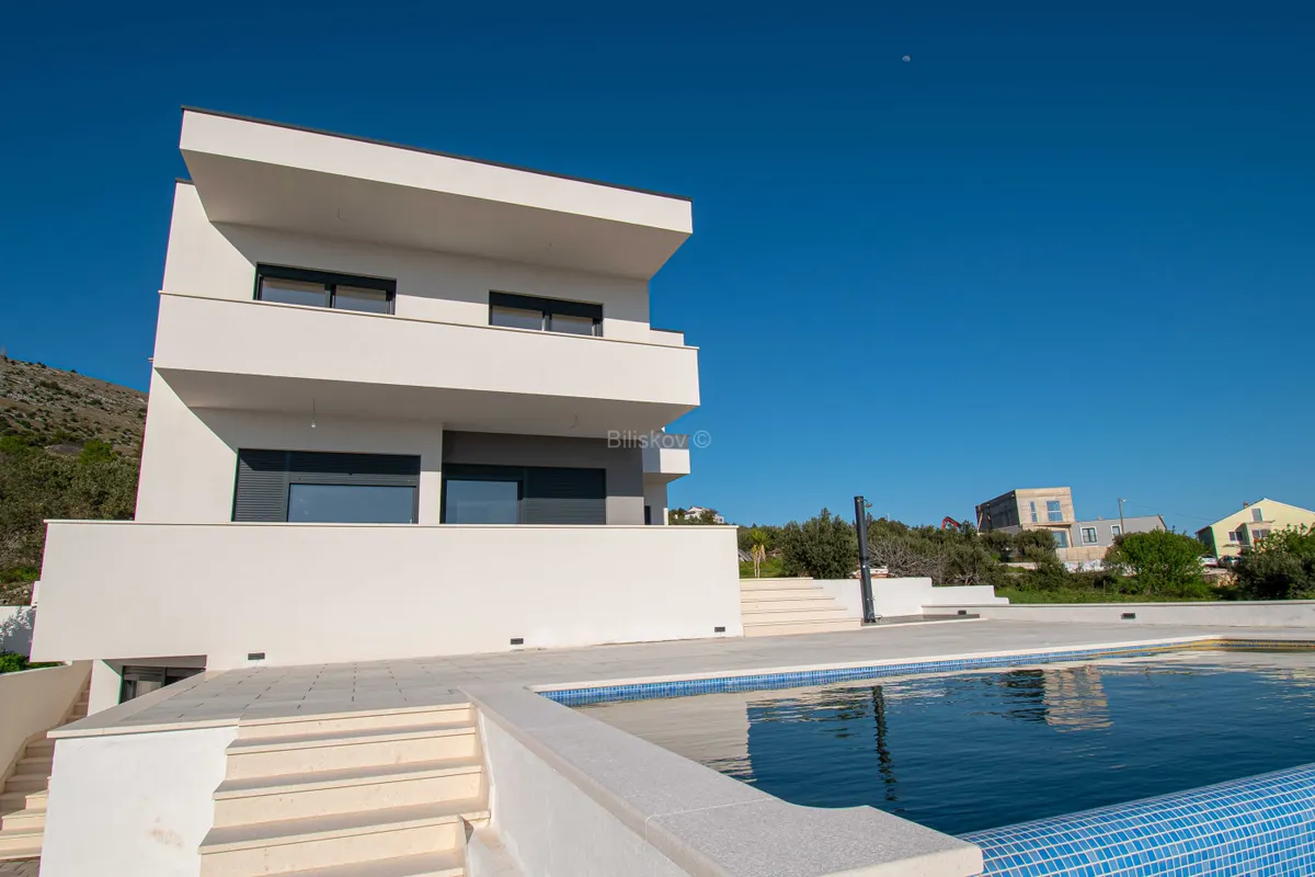 Kuća - Trogir, 230m2