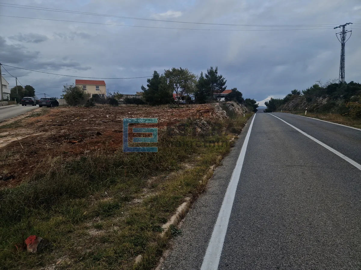 Zemljište - Polača, 999m2