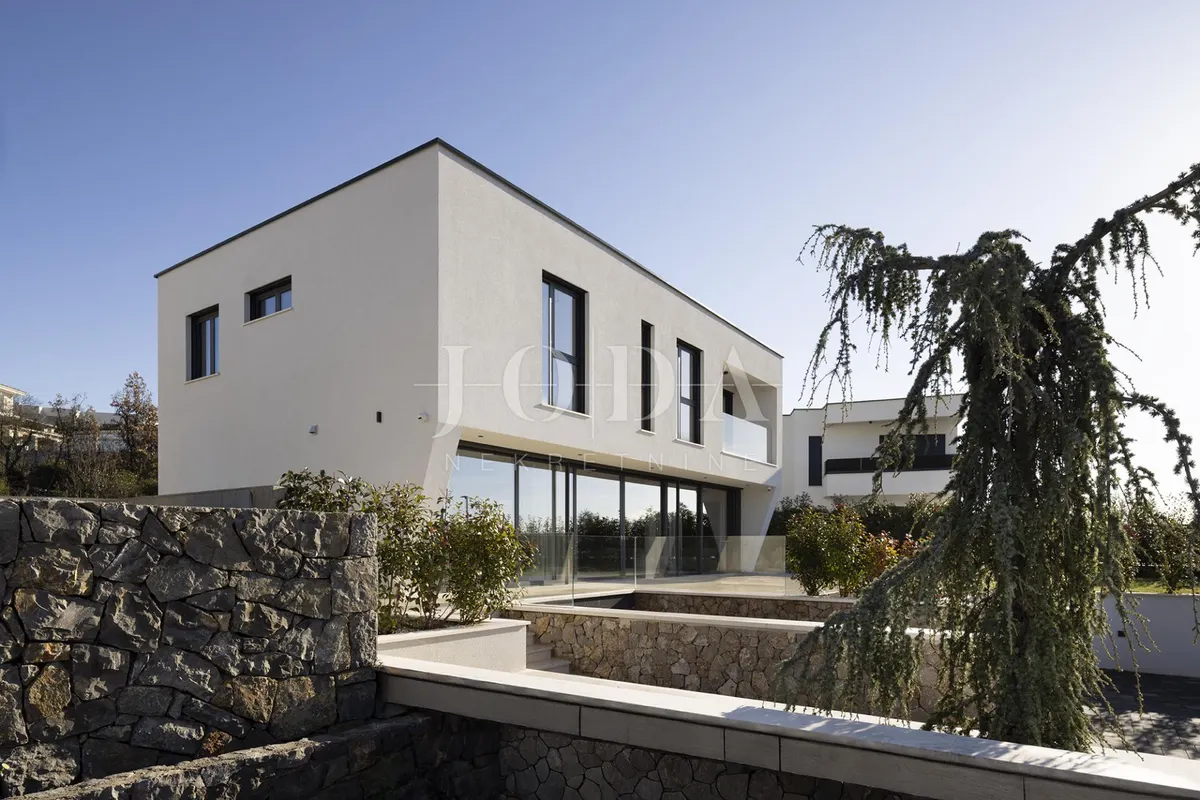 Kuća - Crikvenica, 242m2