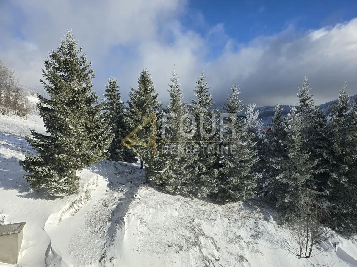 Poslovni Prostor - Mrkopalj, 2218m2