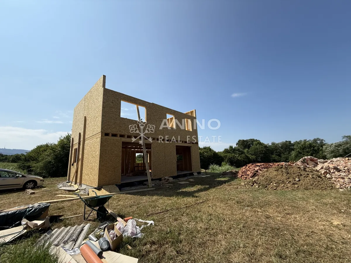 Kuća - Jakovlje, 128m2