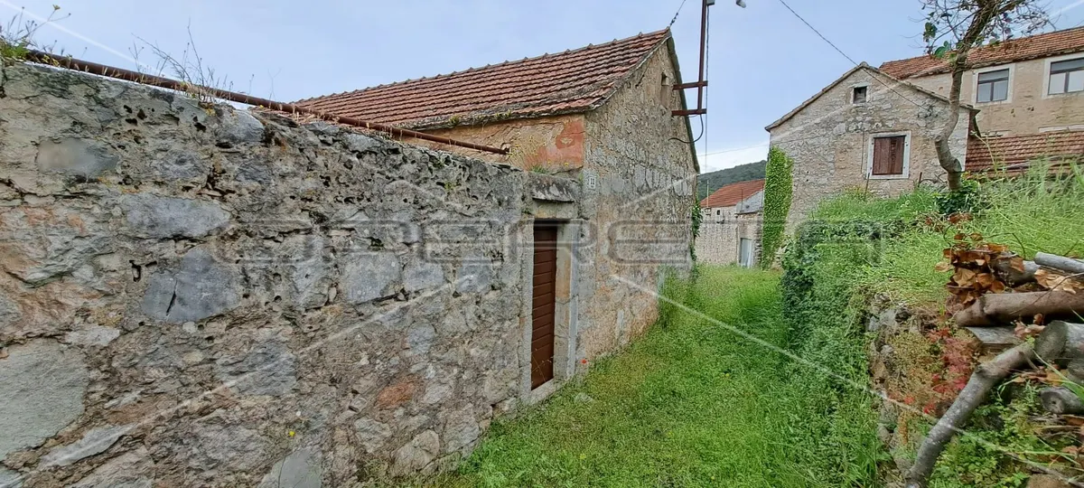 Kuća - Gojava, Stari Grad, Stari Grad, 200m2