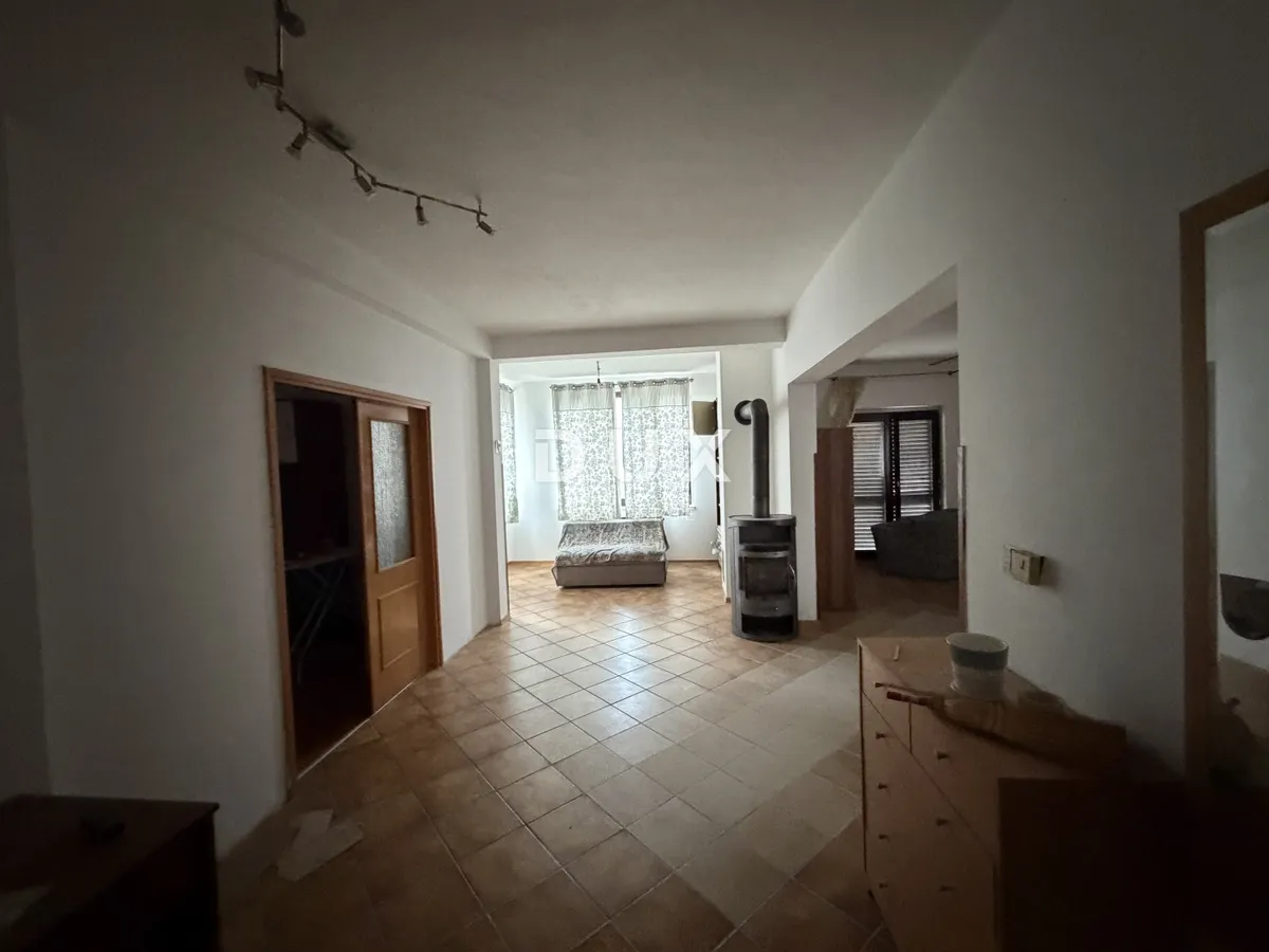 Poslovni Prostor - Zadar, 200m2
