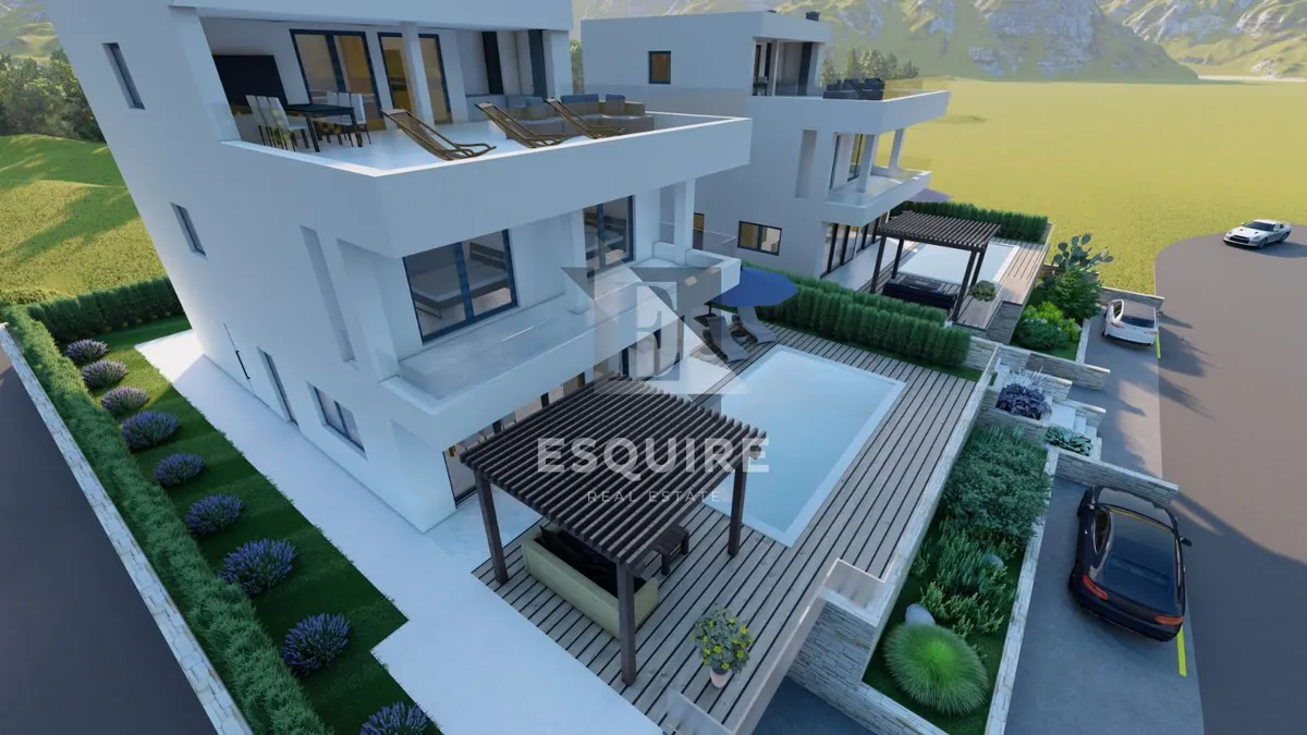 Kuća - Starigrad, 251m2