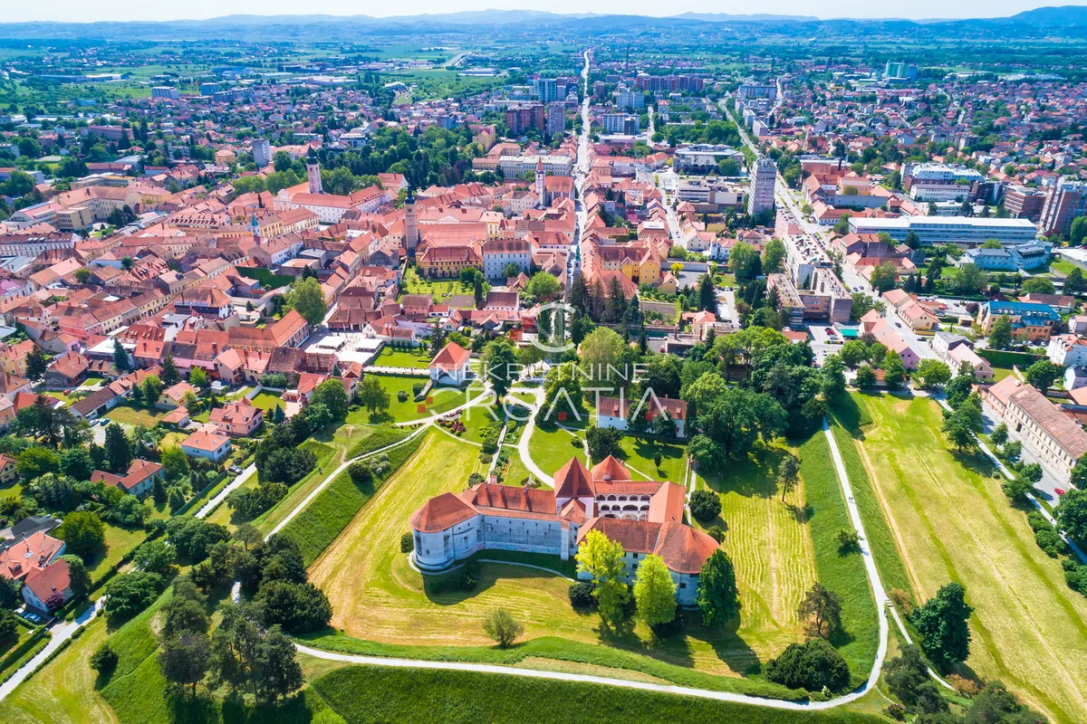 Poslovni Prostor - Varaždin, 1491m2