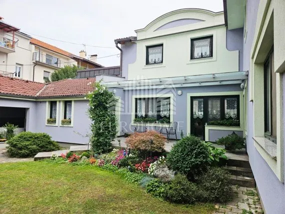 Kuća - Maksimir, 250m2