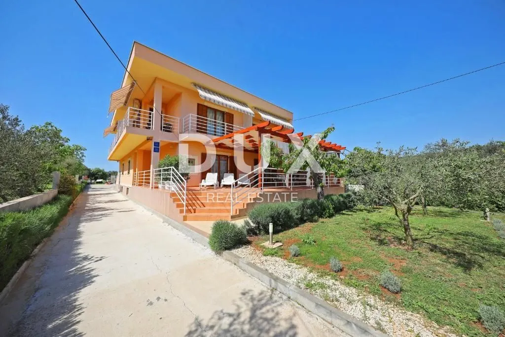 House - Sukošan, 390m2