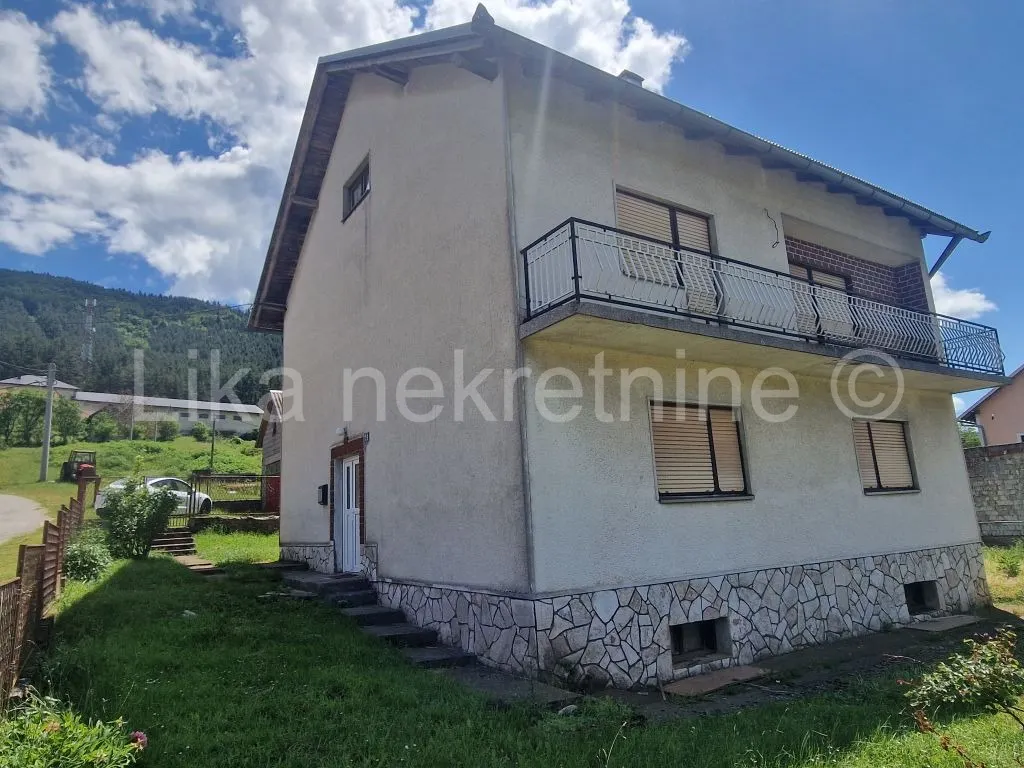 House - Vrhovine, 250m2