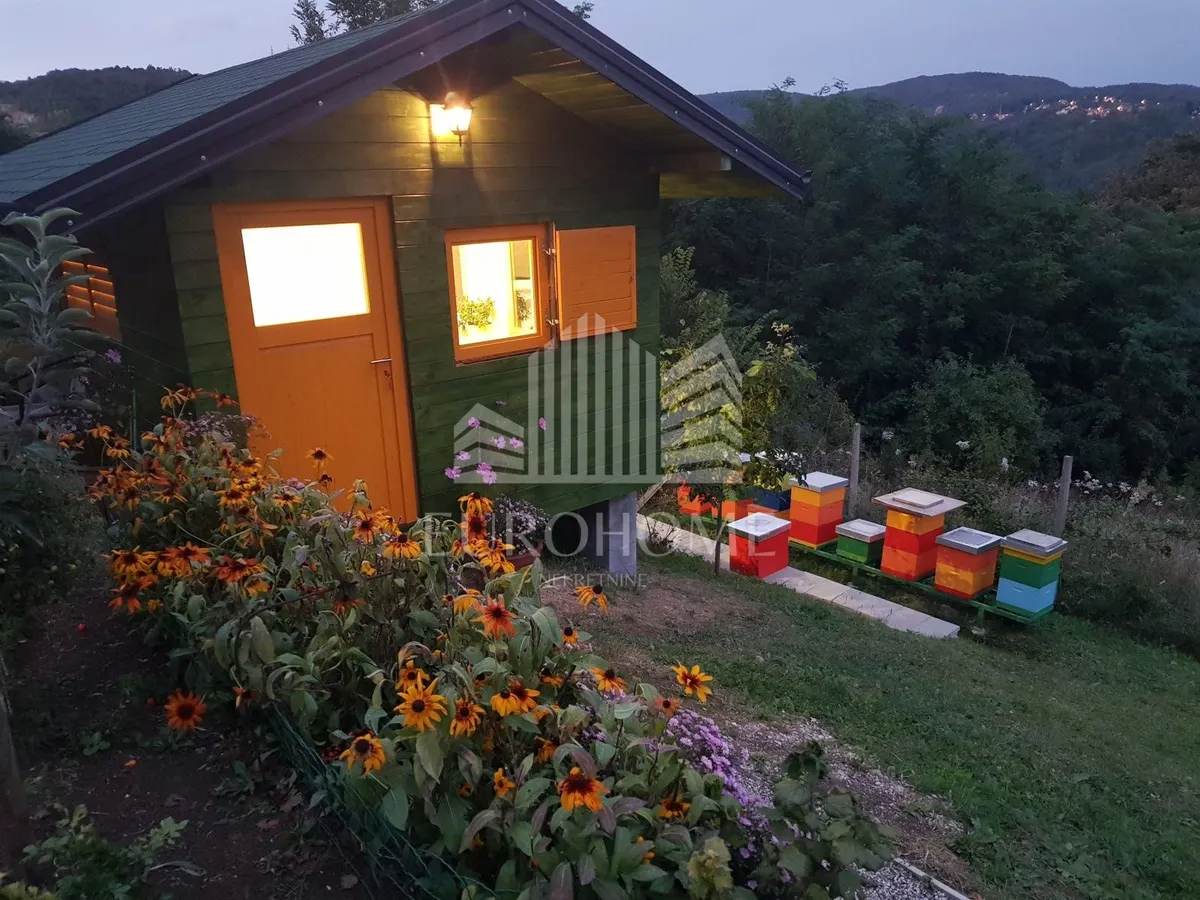 Zemljište - Podsused - Vrapče, 732m2