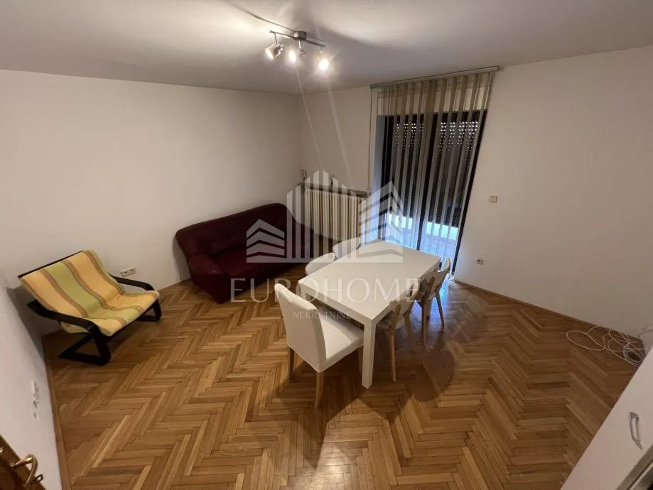 Stan - Maksimir, 74.04m2