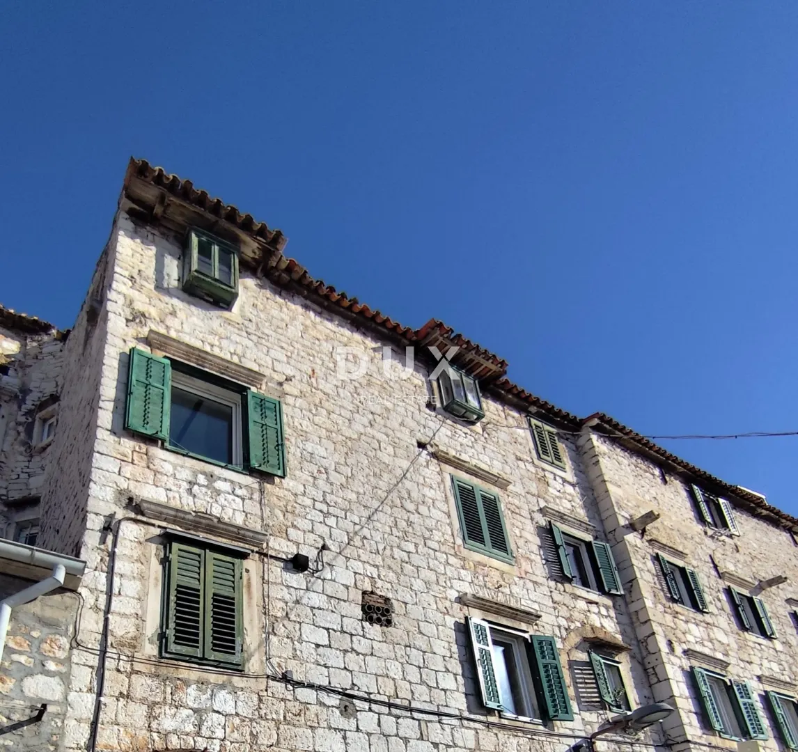 Kuća - Šibenik, 450m2