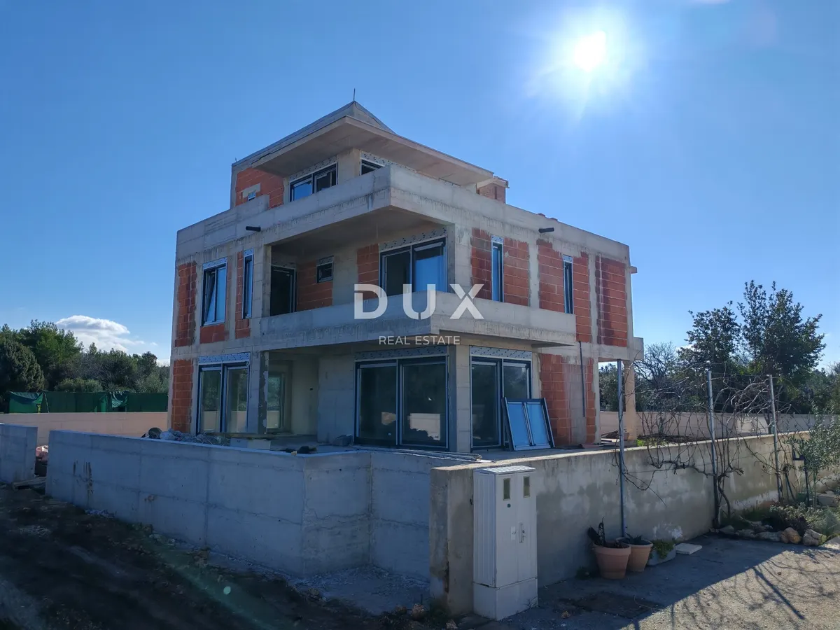 Kuća - Nin, 270m2