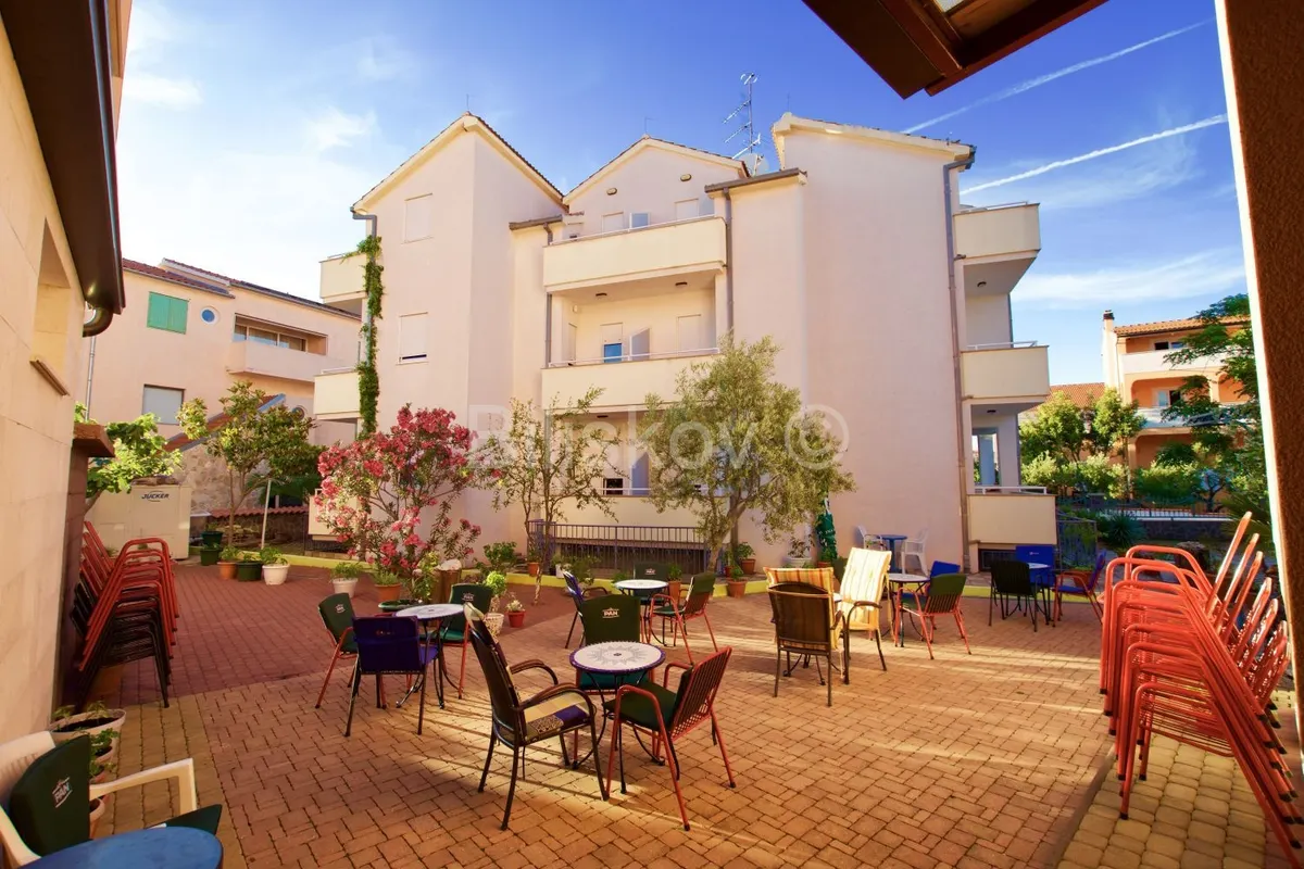Poslovni Prostor - Vodice, 1155m2