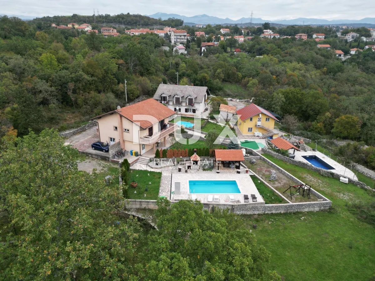 Kuća - Viškovo, 180m2