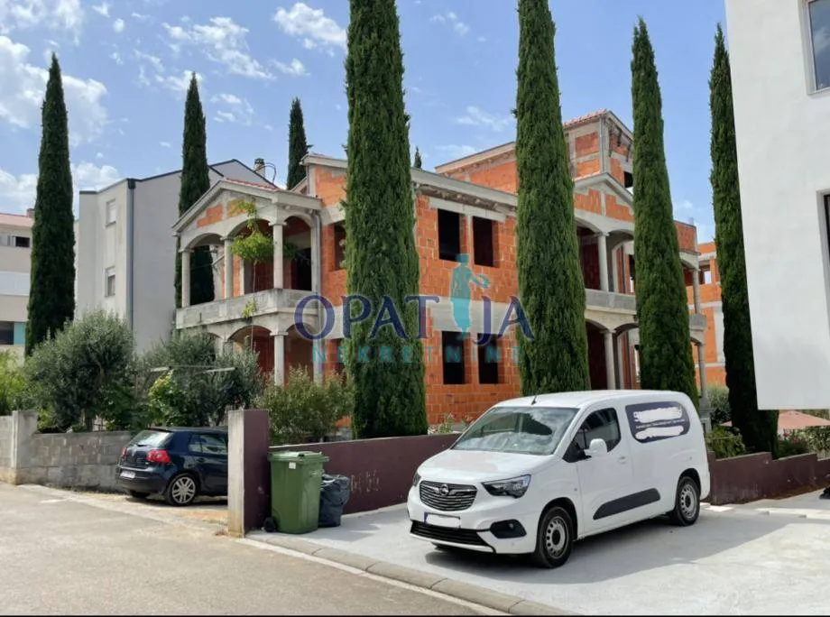 Kuća - Zadar, 450m2
