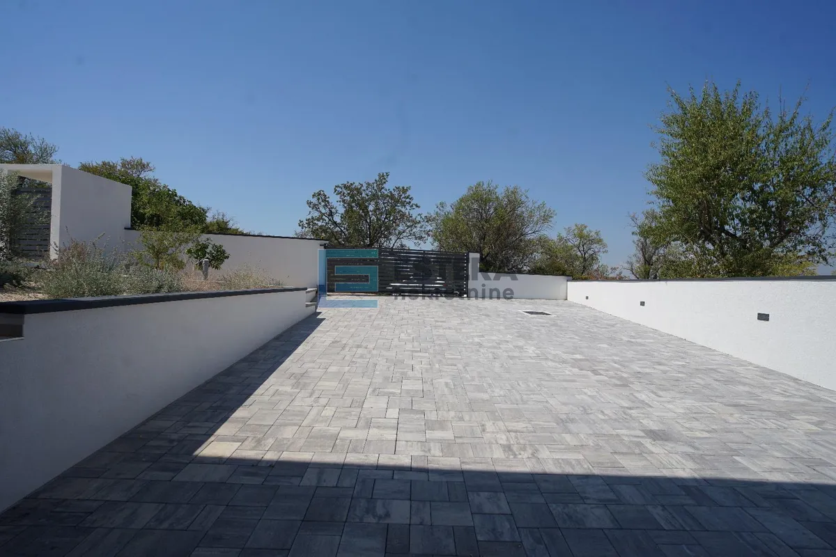 Kuća - Donja Jagodnja, 162m2