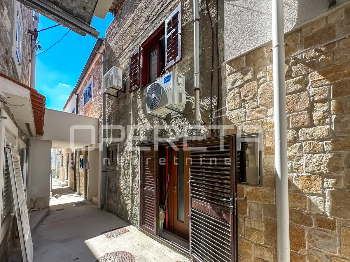 Kuća - Krapanj, Šibenik okolica, Šibenik, 160m2
