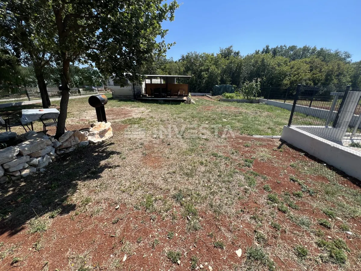 Zemljište - Pula, 500m2