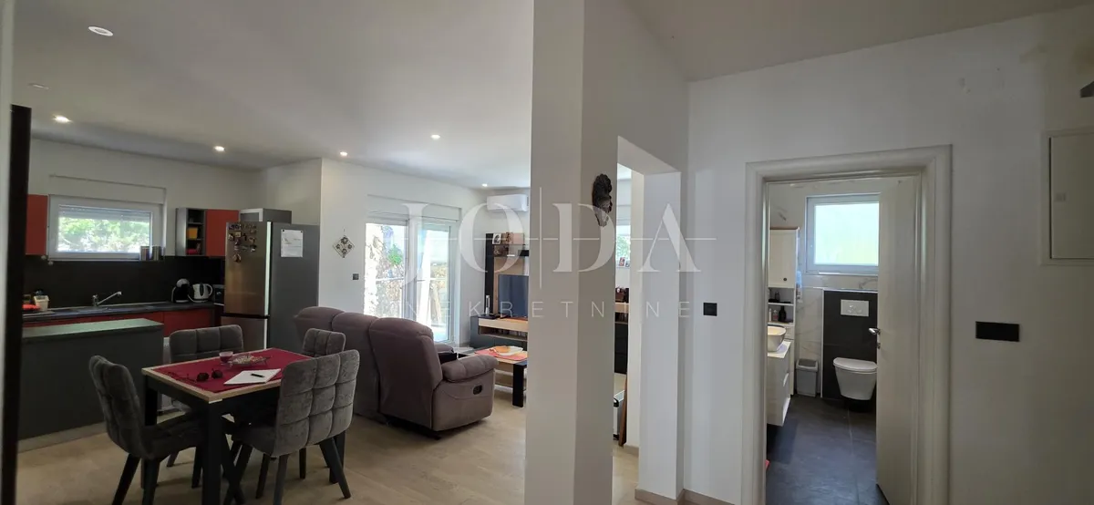 Stan - Crikvenica, 75m2