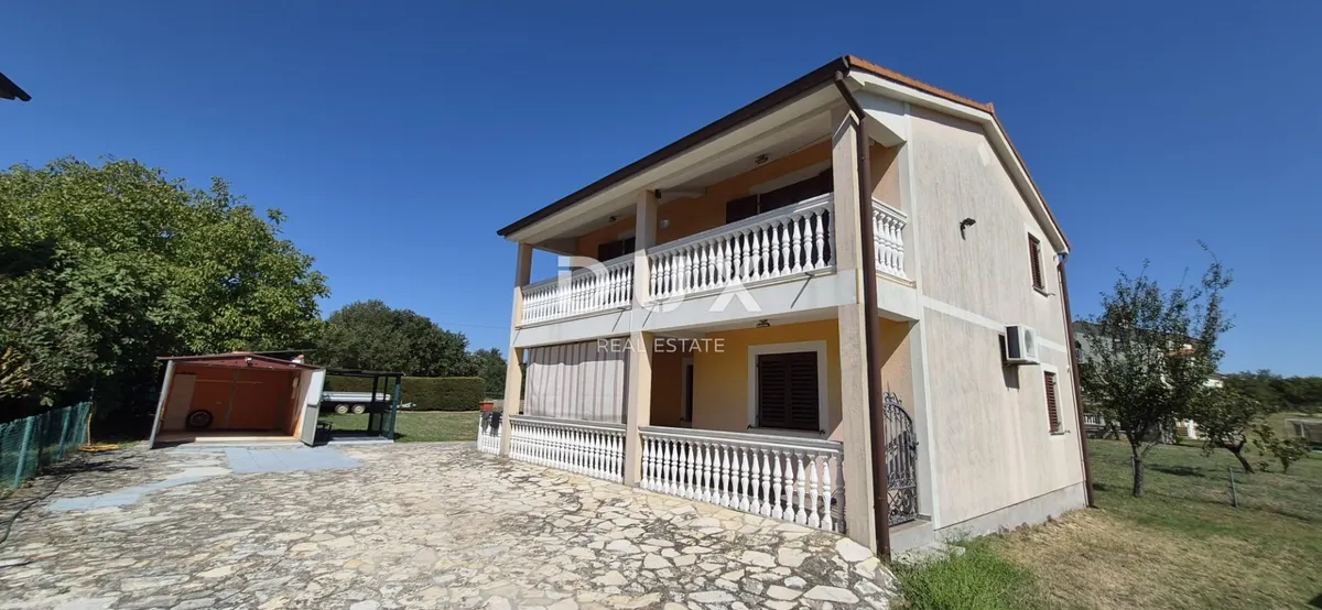 Kuća - Marčana, 280m2
