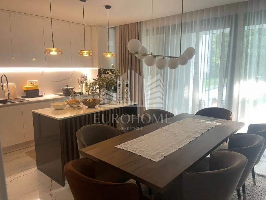 Kuća - Maksimir, 302m2
