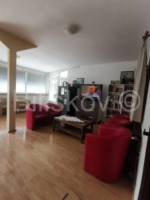 Commercial Space - Dugo Selo, 826m2