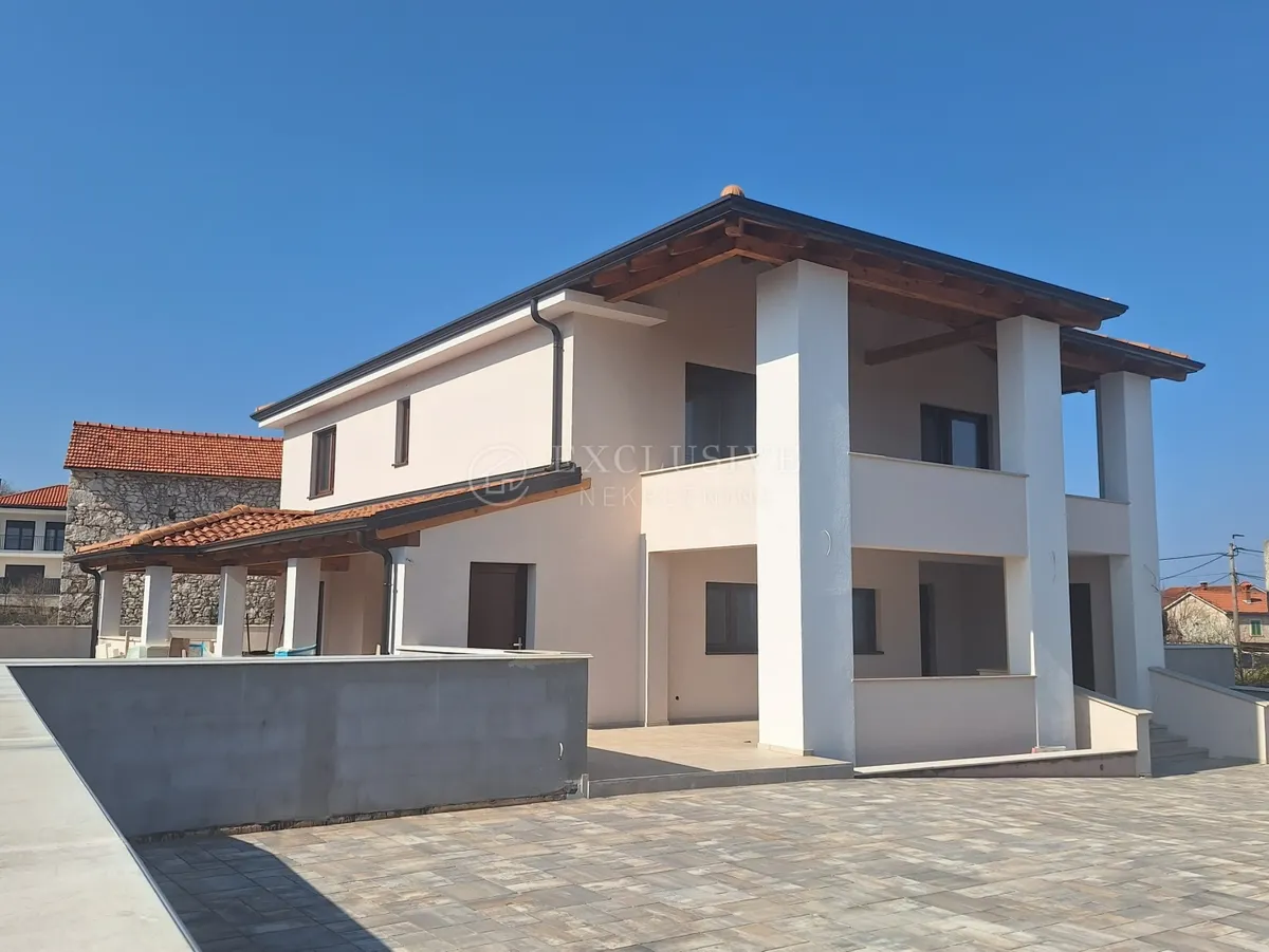 Kuća - Dobrinj, 250m2