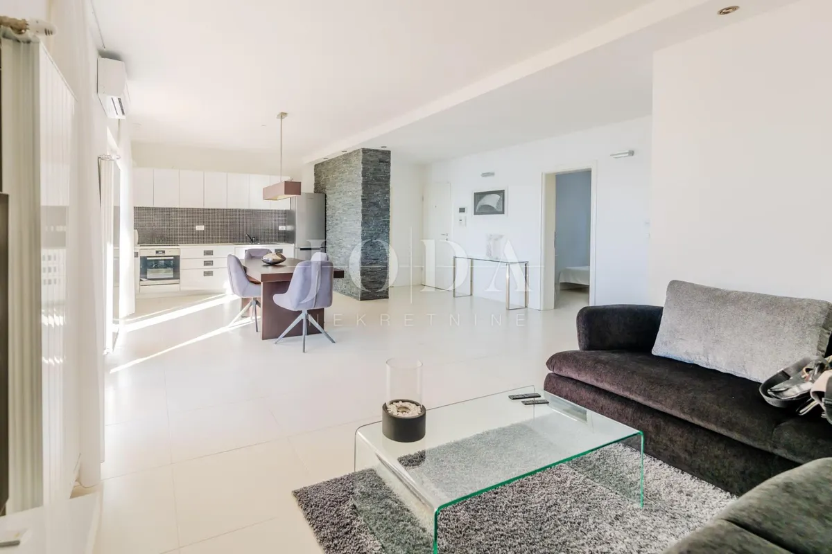 House - Crikvenica, 280m2