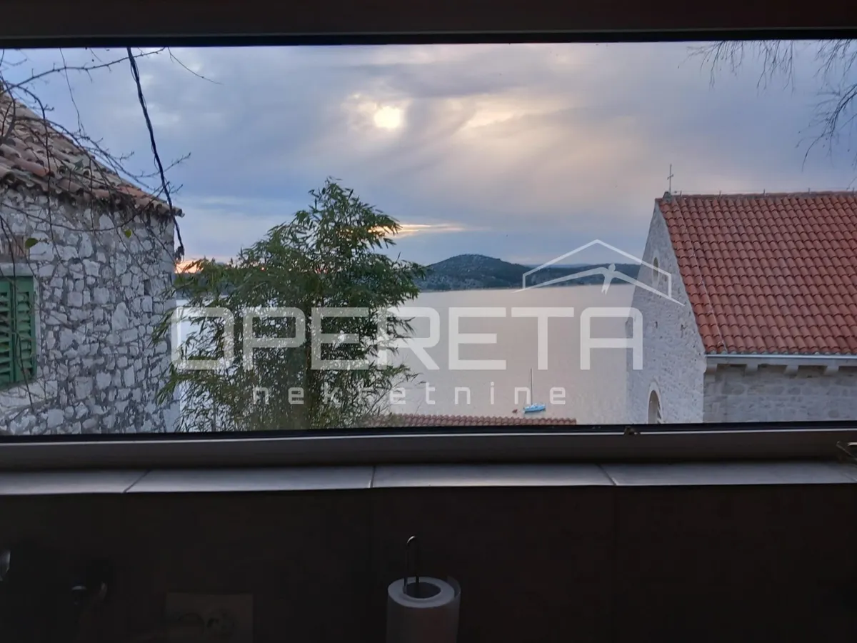 Kuća - Zagrađe, Šibenik, Šibenik, 88m2