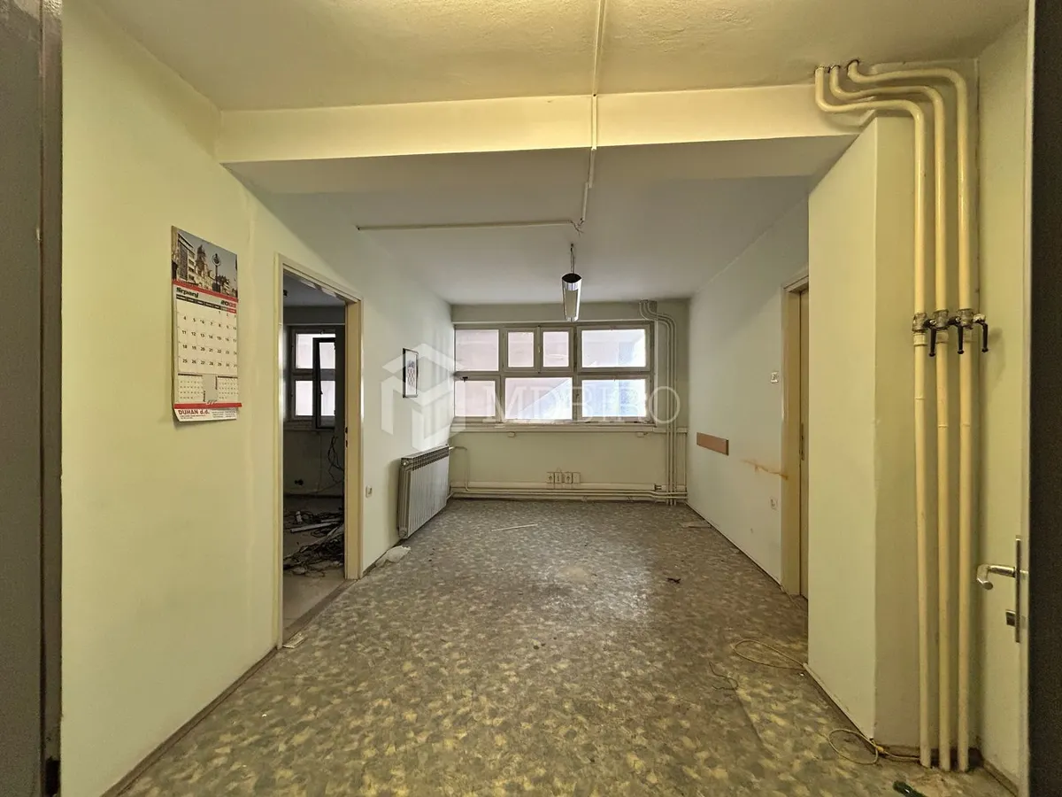 Poslovni Prostor - Rijeka, 1200m2