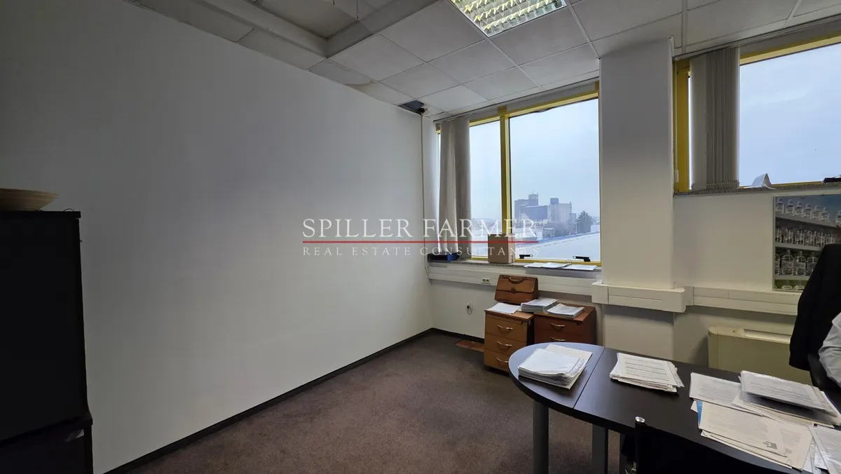 Poslovni Prostor - Novi Jelkovec, Zagreb, 2415m2
