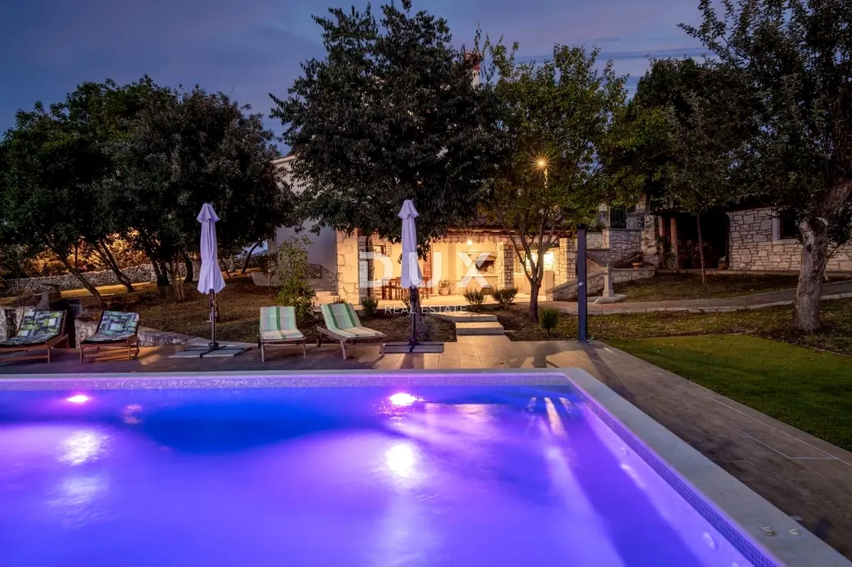 House - Labin, 200m2