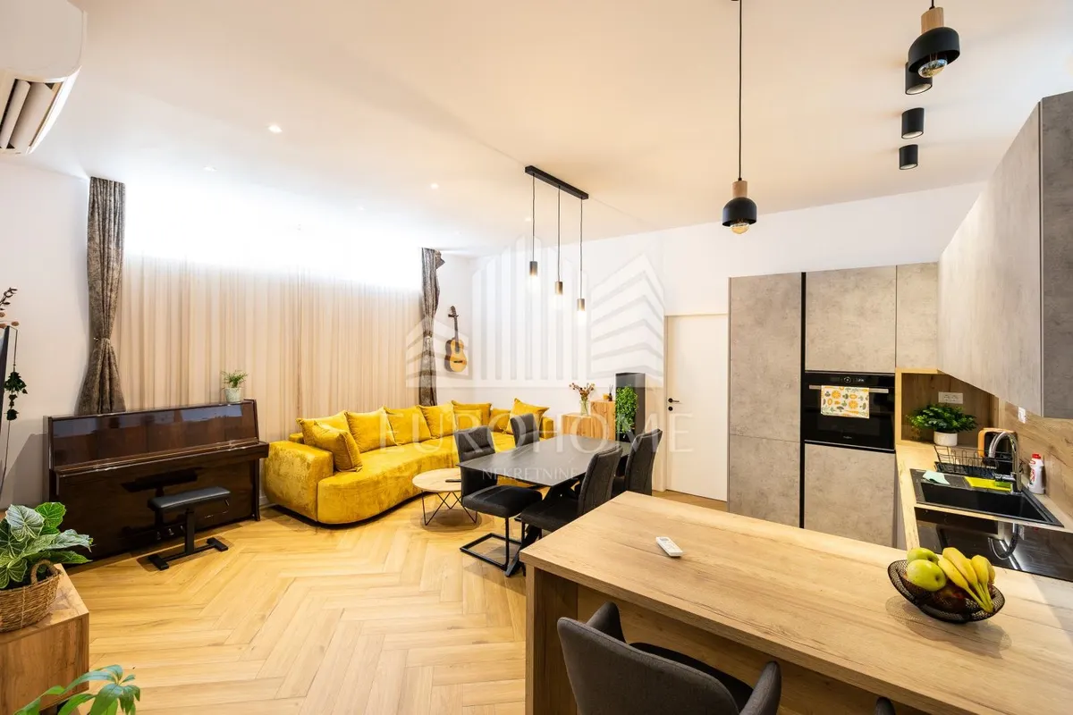 Kuća - Split, 75m2