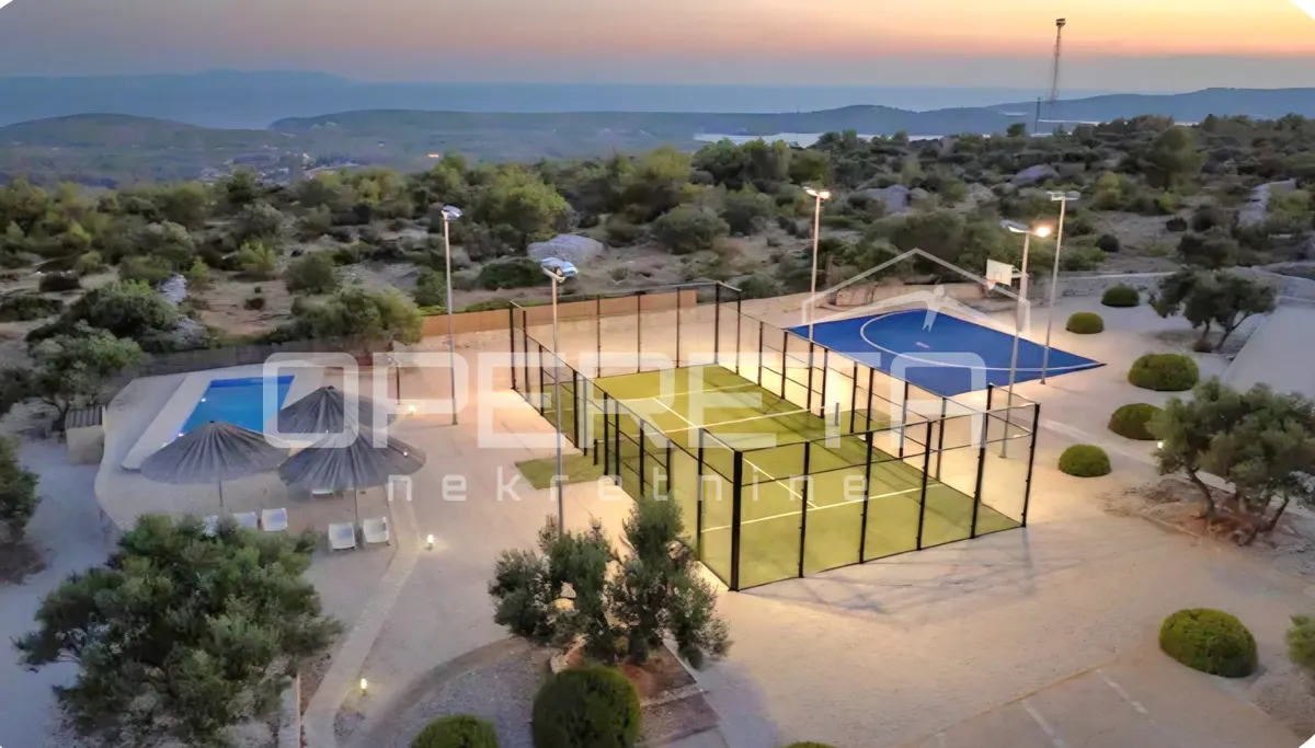 Kuća - Milna, Milna, Milna, 230m2