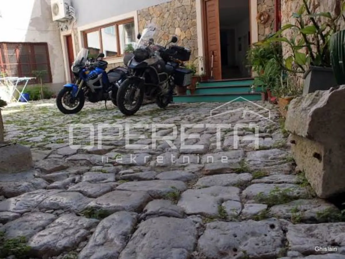Poslovni Prostor - Kralja Zvonimira, Šibenik, Šibenik, 251m2