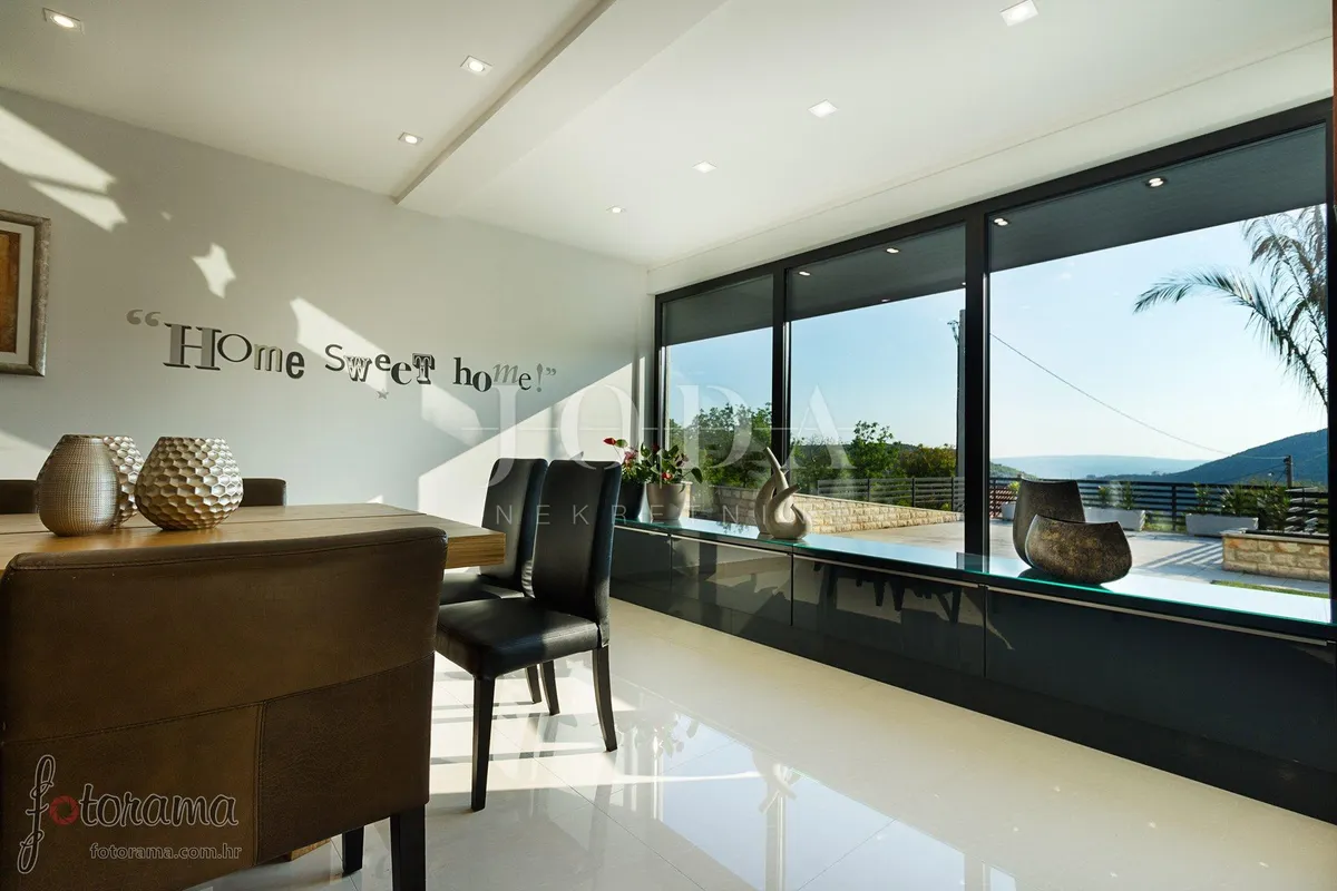 Kuća - Crikvenica, 350m2