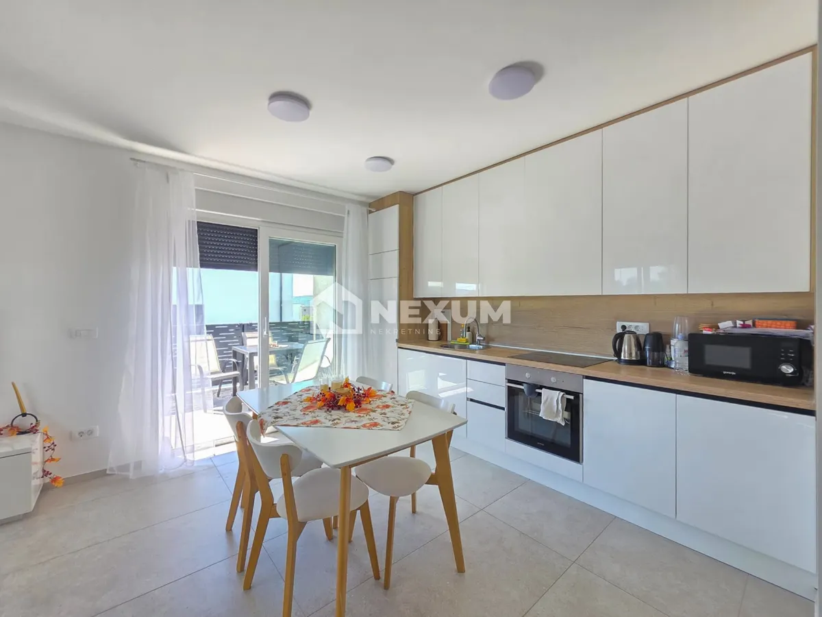 Stan - Trogir, 63m2