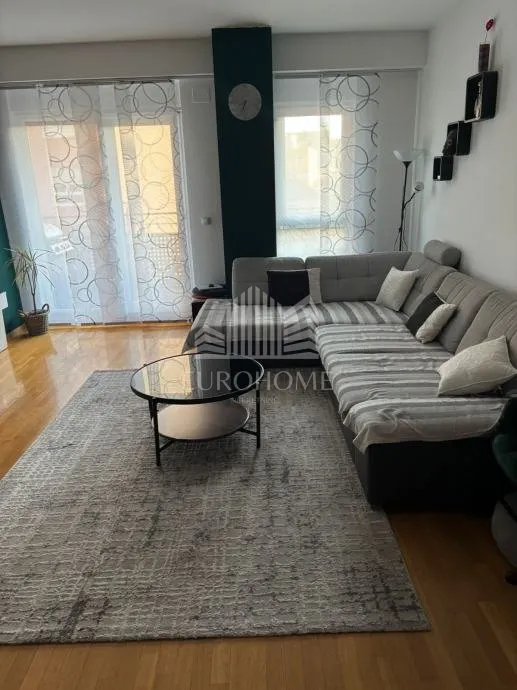 Apartment - Donji Grad, 90.73m2
