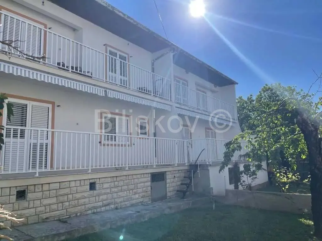 Kuća - Sveti Filip i Jakov, 195m2