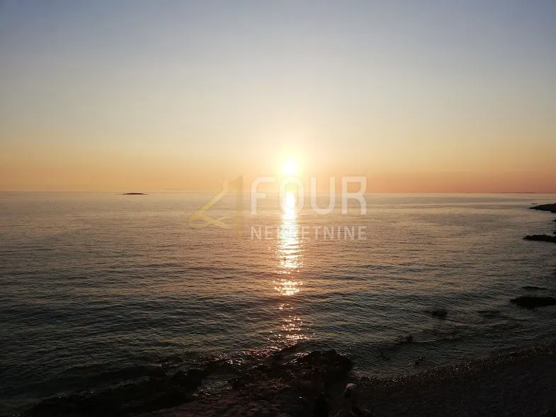 Kuća - Mali Lošinj, 402m2