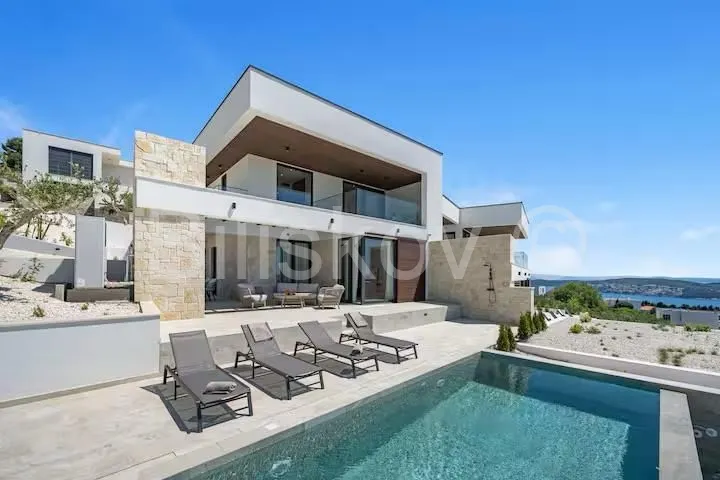 House - Trogir, 215m2