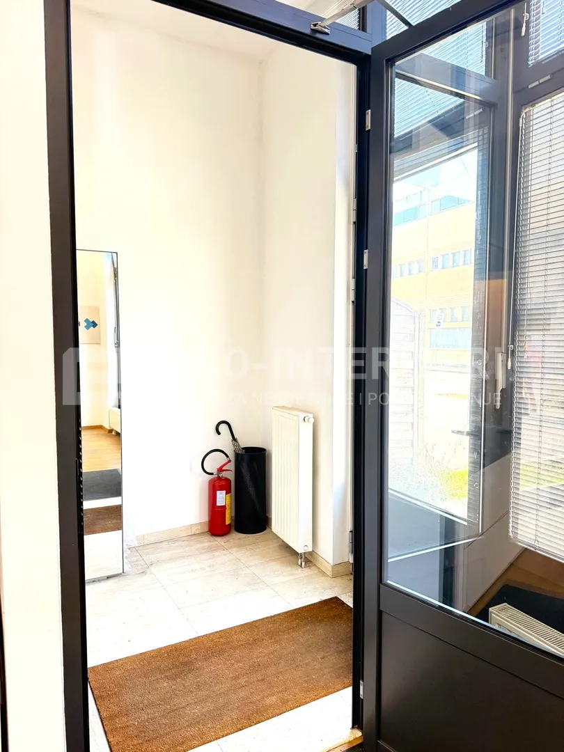 Poslovni Prostor - Donji Grad, 83m2
