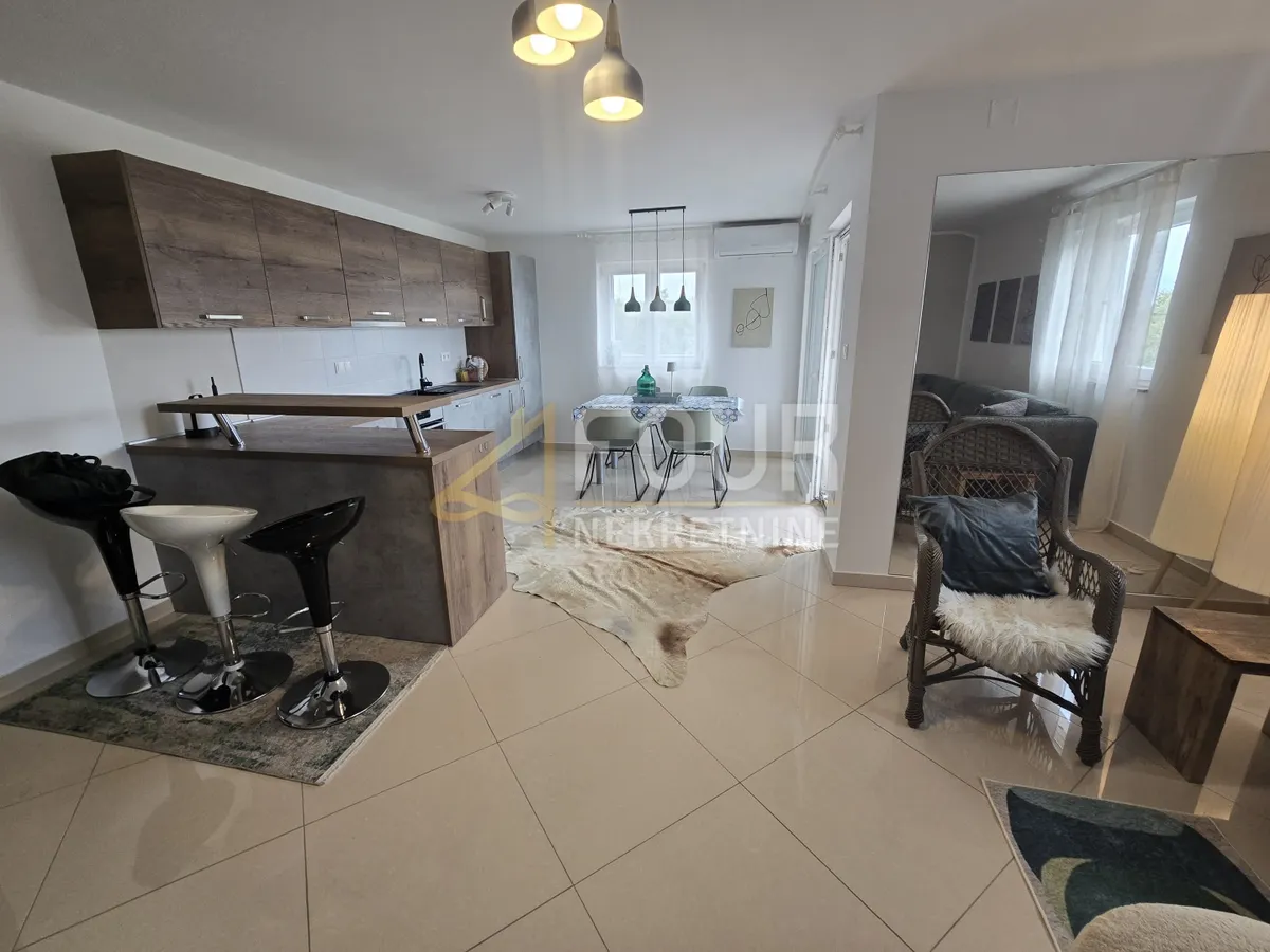Stan - Malinska-Dubašnica, 67m2