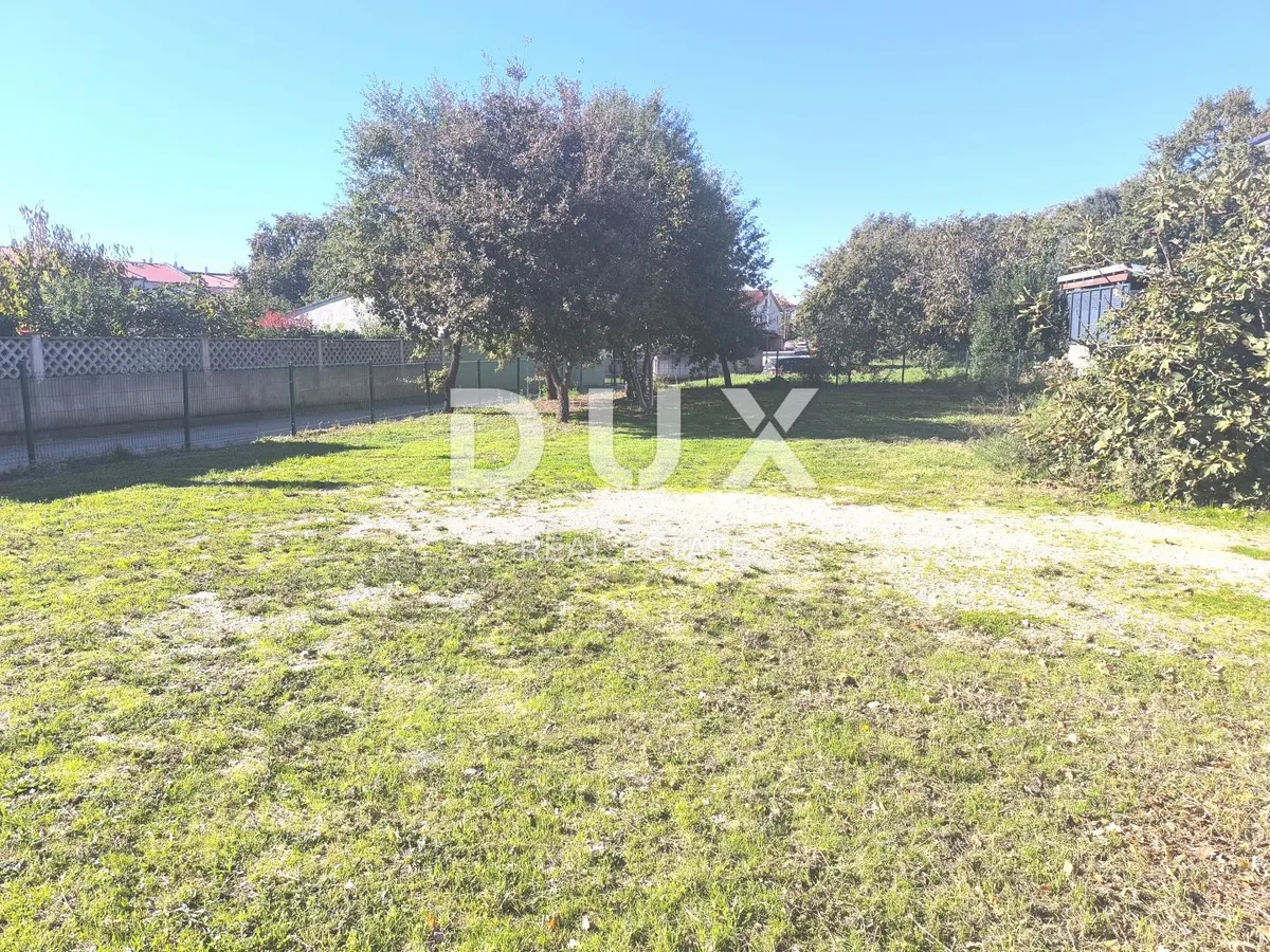 Zemljište - Medulin, 593m2